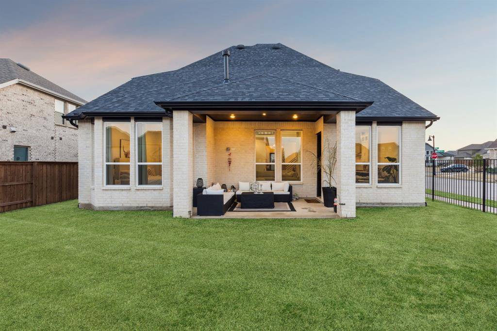 Van Alstyne, TX 75495,1812 Mcdougall Creek