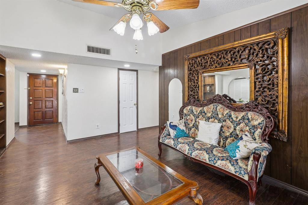 Grand Prairie, TX 75052,326 E Ferndale Lane