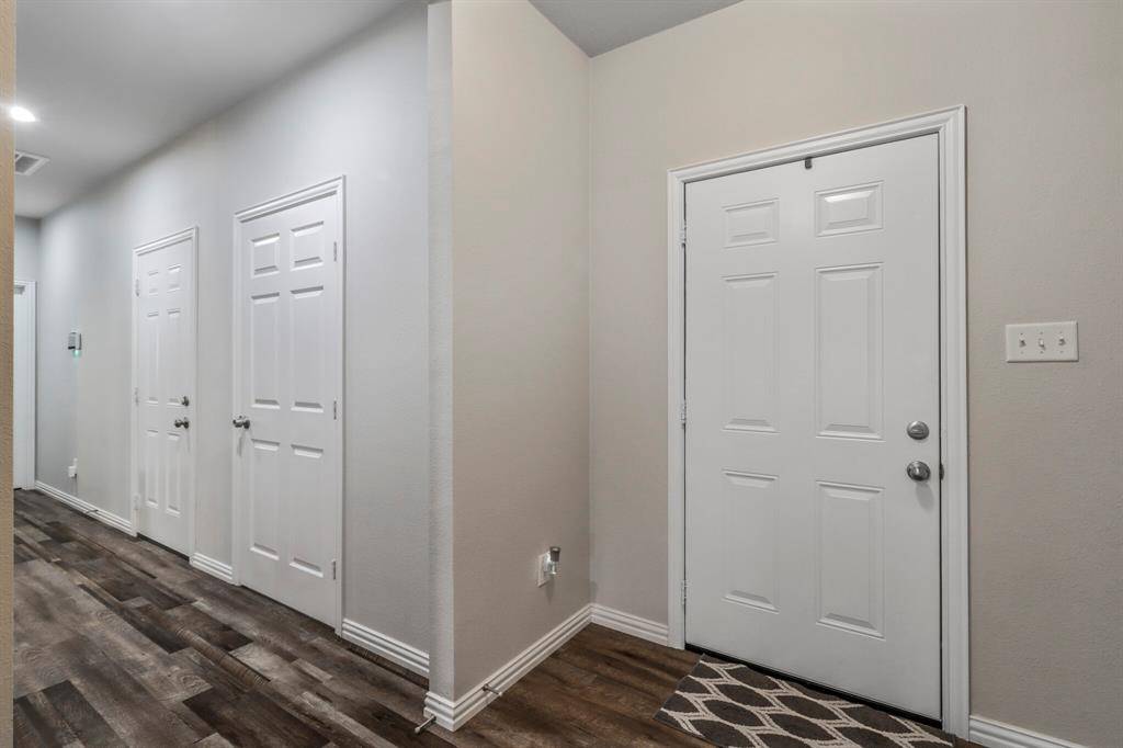 605 Madeline Court, Azle, TX 76020