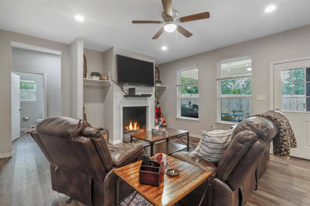 605 Madeline Court, Azle, TX 76020