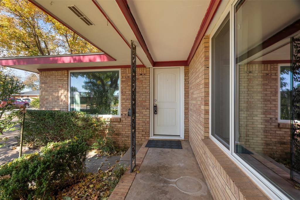 Burkburnett, TX 76354,501 S Hilltop Street