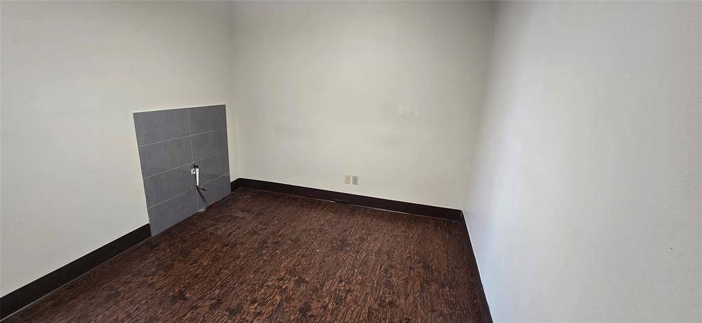 Dallas, TX 75203,739 S R. L. Thornton