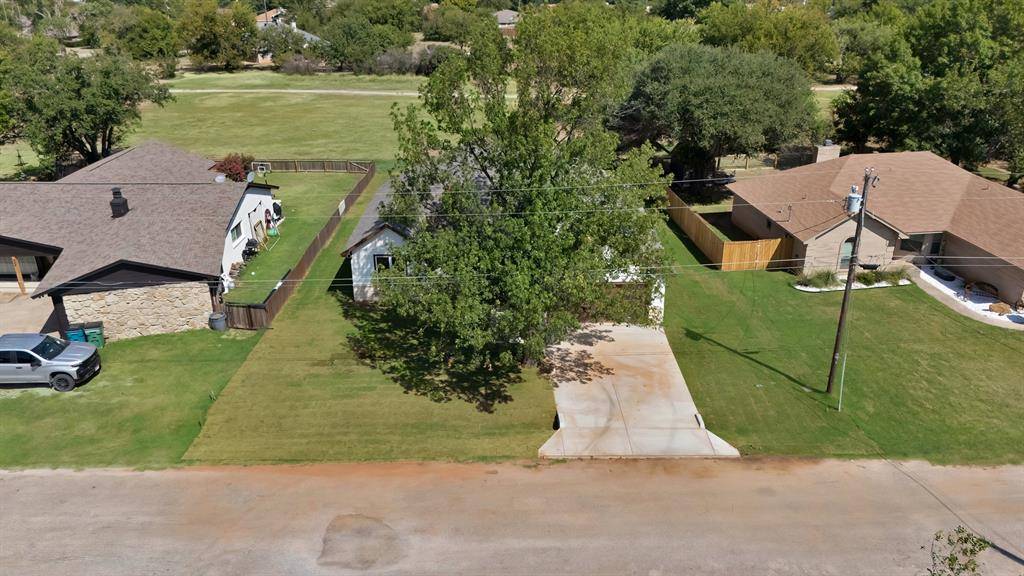 Runaway Bay, TX 76426,206 Lakeview Drive