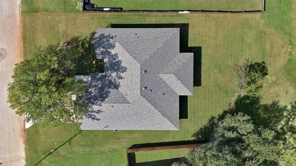 Runaway Bay, TX 76426,206 Lakeview Drive