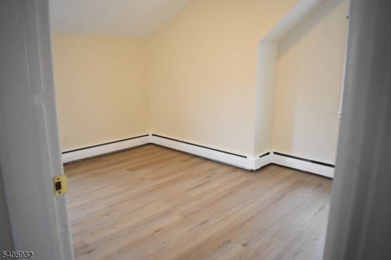 Clifton City, NJ 07011,149 E 9Th St