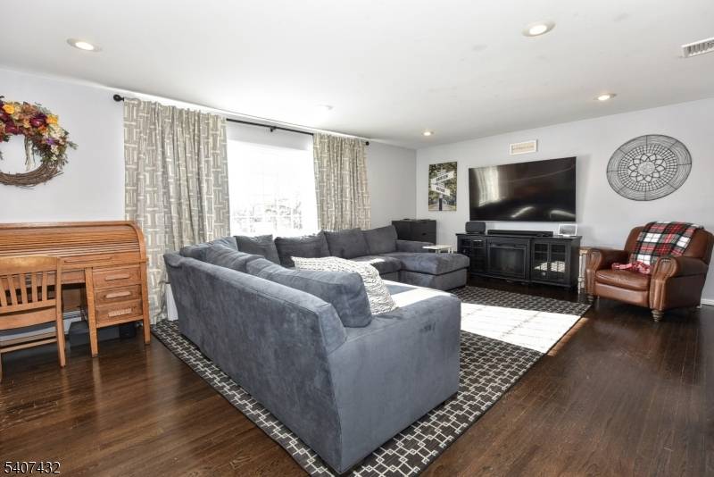 Glen Rock Boro, NJ 07452,47 Herold Dr