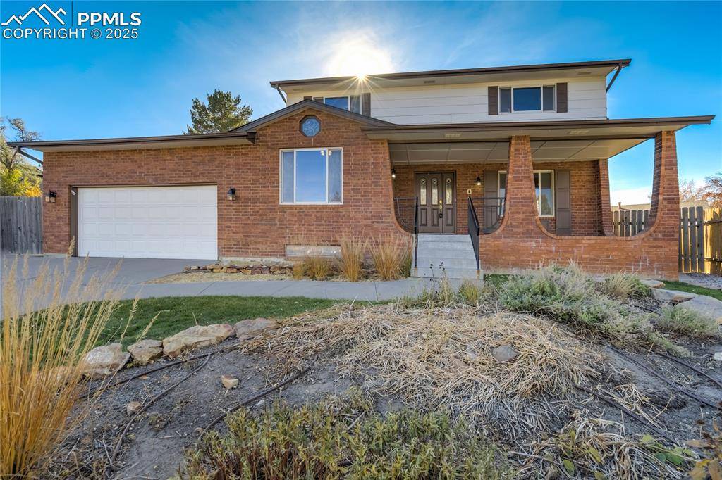 Pueblo, CO 81001,6 Strawflower CT