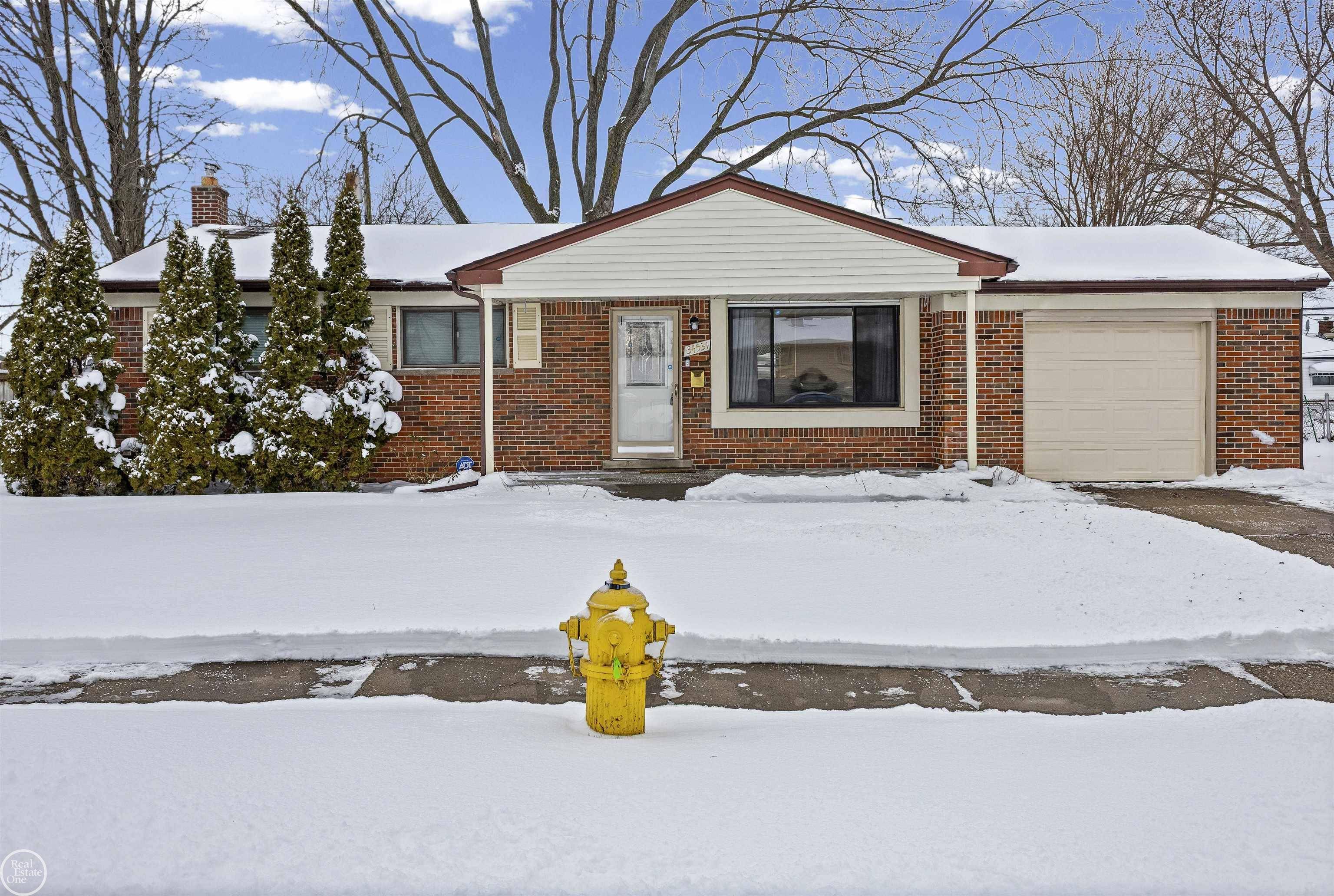 Clinton Township, MI 48035,34531 CHOPE PL