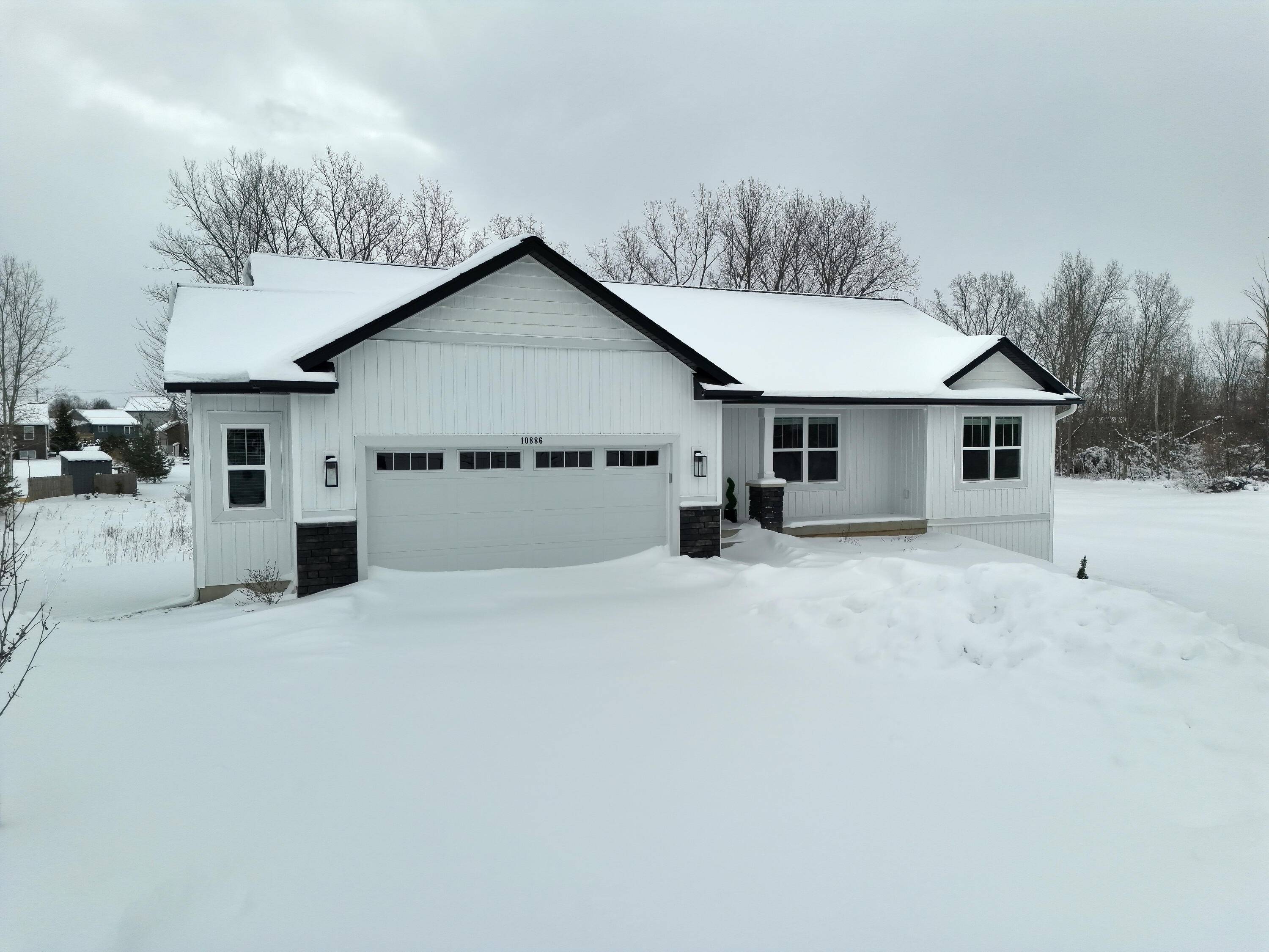 Allendale, MI 49401,10886 Douglas DR