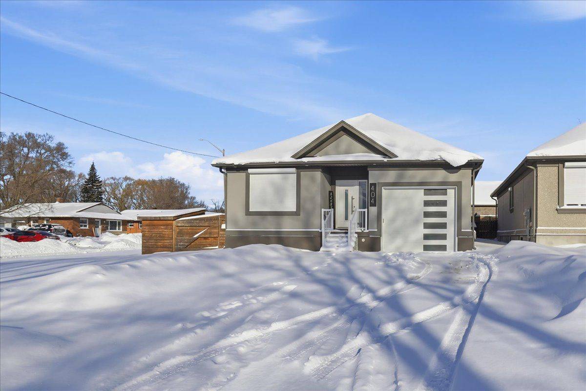 Cambridge, ON N3H 2P3,404 Montrose ST N