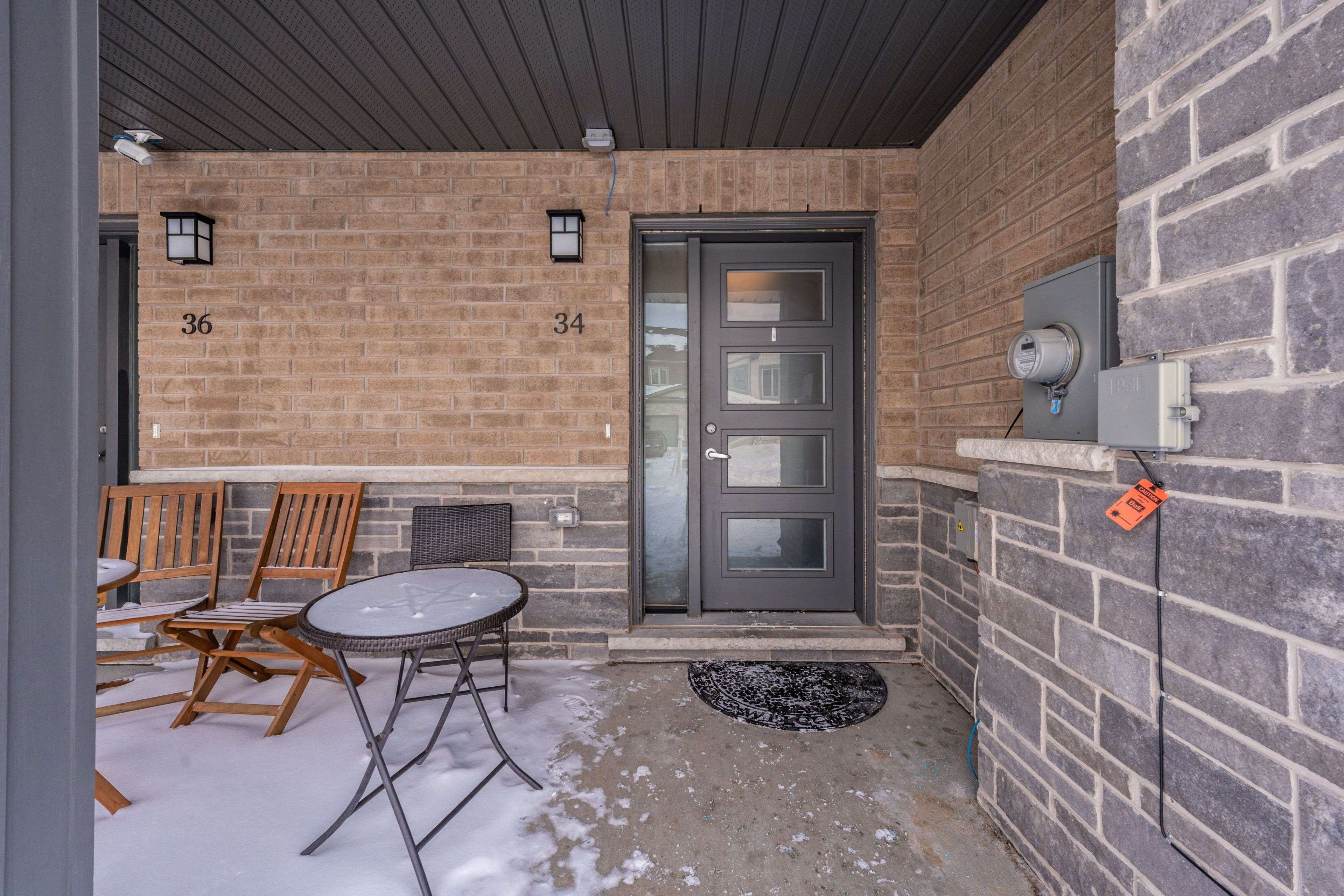 Cambridge, ON N1R 0B9,34 Nieson ST