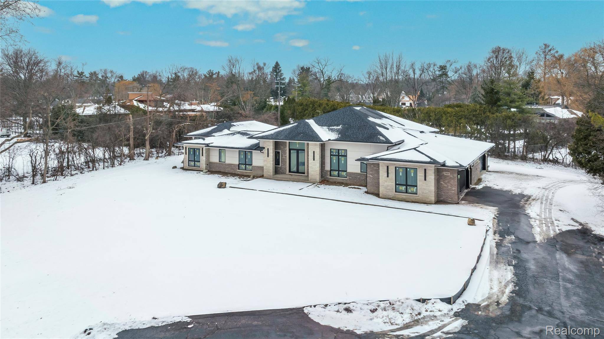 Bloomfield Hills, MI 48301,7400 Melody LN