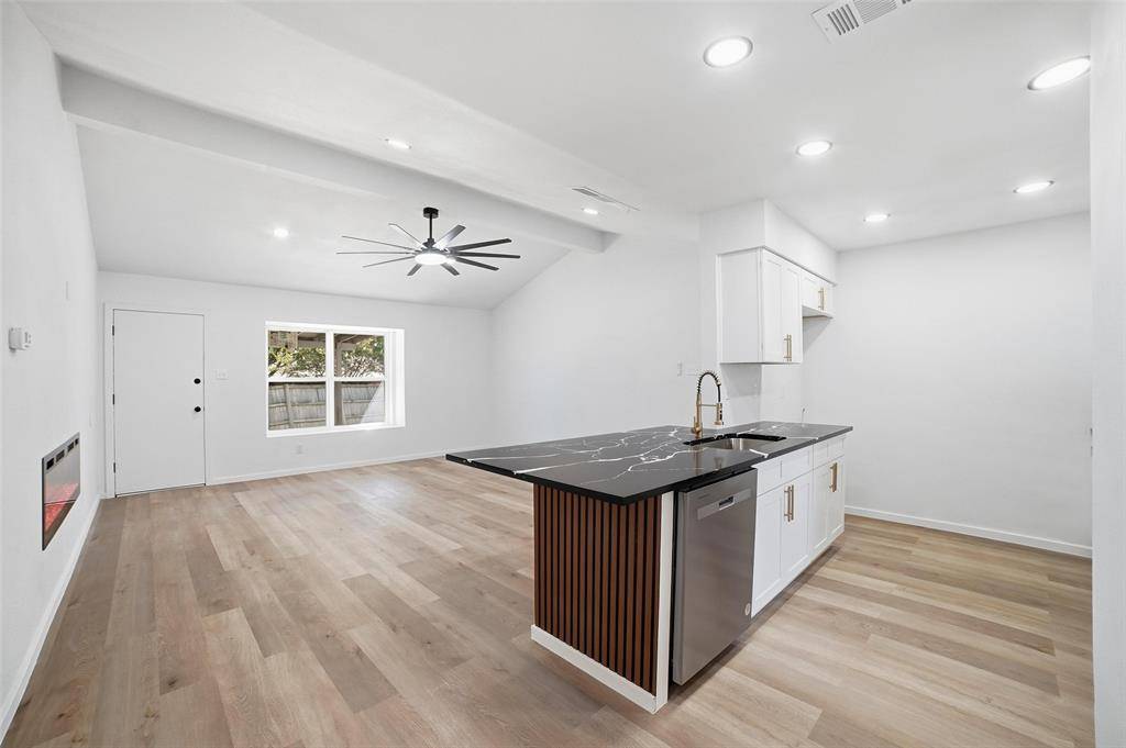 Mesquite, TX 75149,702 Coolwood Lane