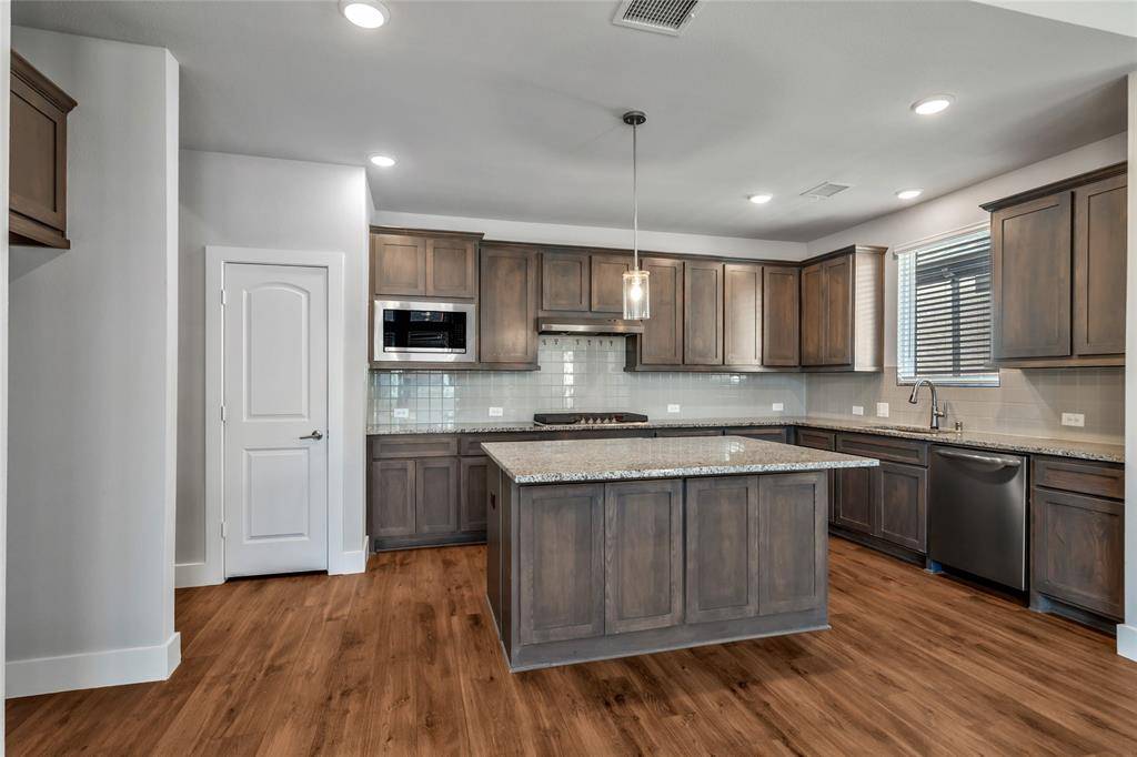 Celina, TX 75009,3304 Lake Palestine Road