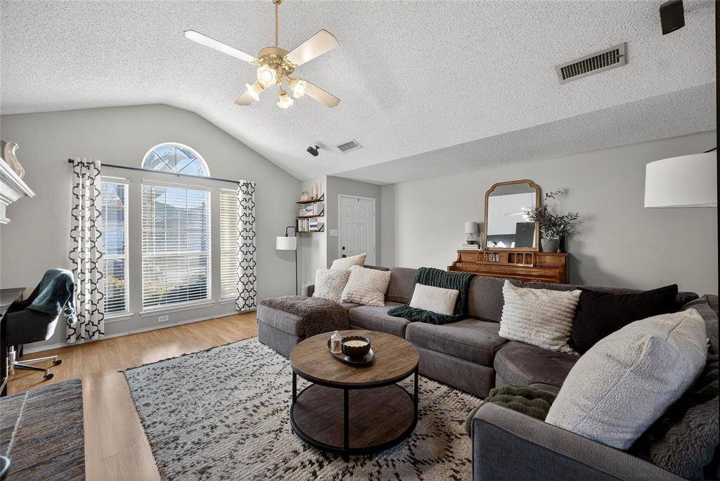 Arlington, TX 76017,5509 Alta Verde Circle