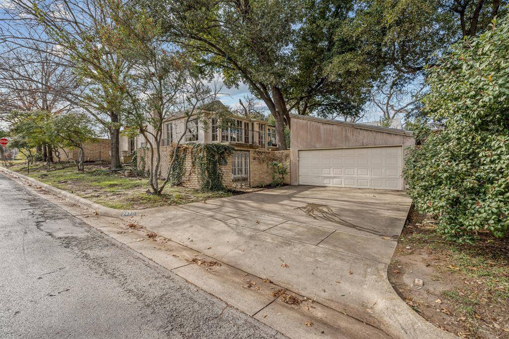 Fort Worth, TX 76107,2410 Halloran Street