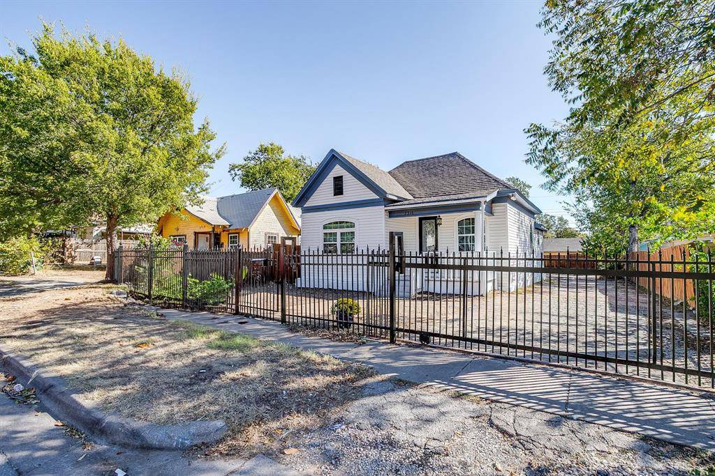 Fort Worth, TX 76164,2316 Roosevelt Avenue