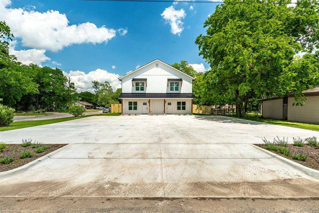 Stephenville, TX 76401,981 N Clinton Street