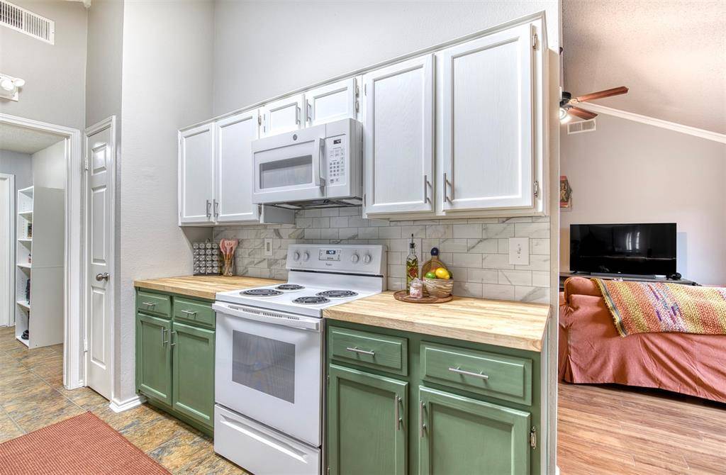 Fort Worth, TX 76123,2817 Country Creek Lane