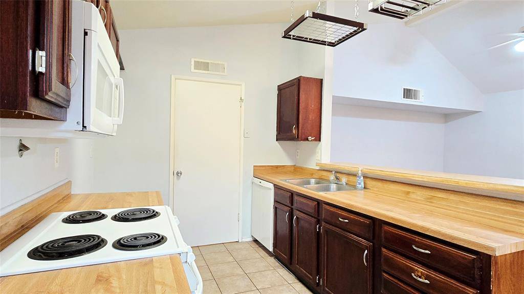 The Colony, TX 75056,4427 Chapman Street