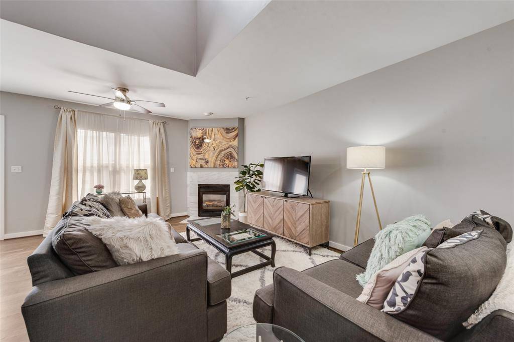 Dallas, TX 75219,3922 Gilbert Avenue #220