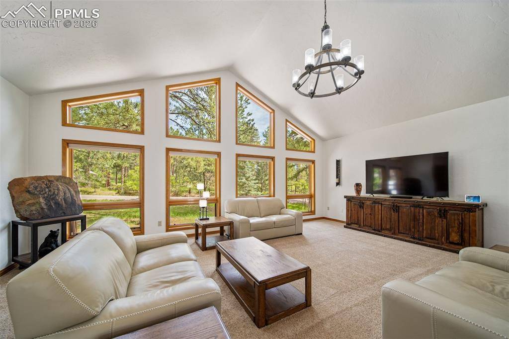 Larkspur, CO 80118,5846 S Pike DR