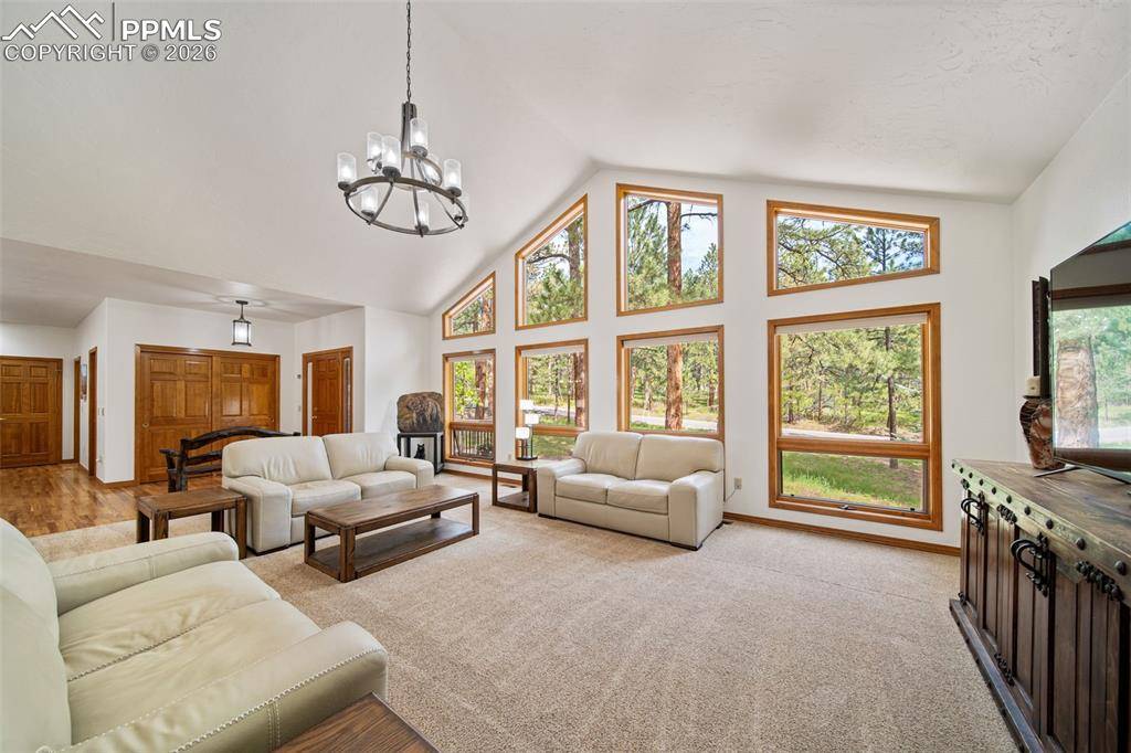 Larkspur, CO 80118,5846 S Pike DR