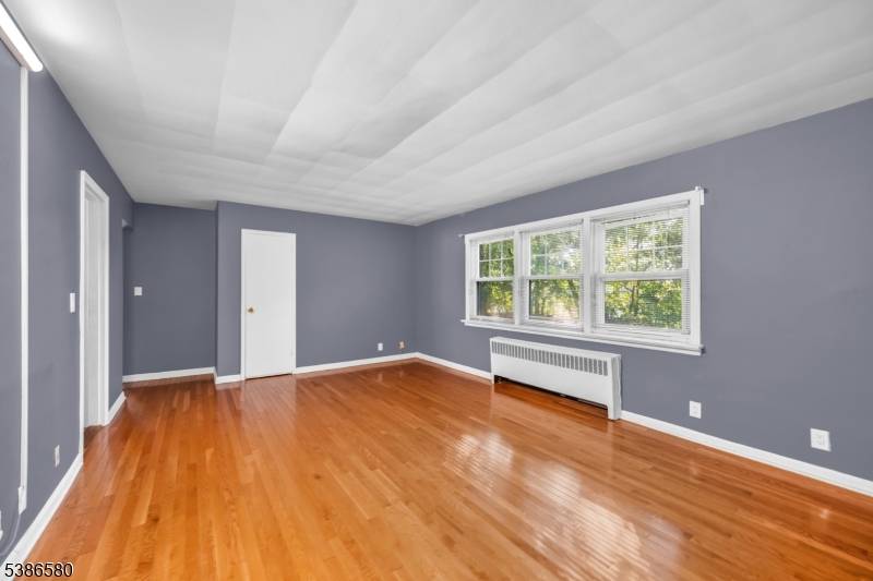 River Edge Boro, NJ 07661,6 gainesborough #1B