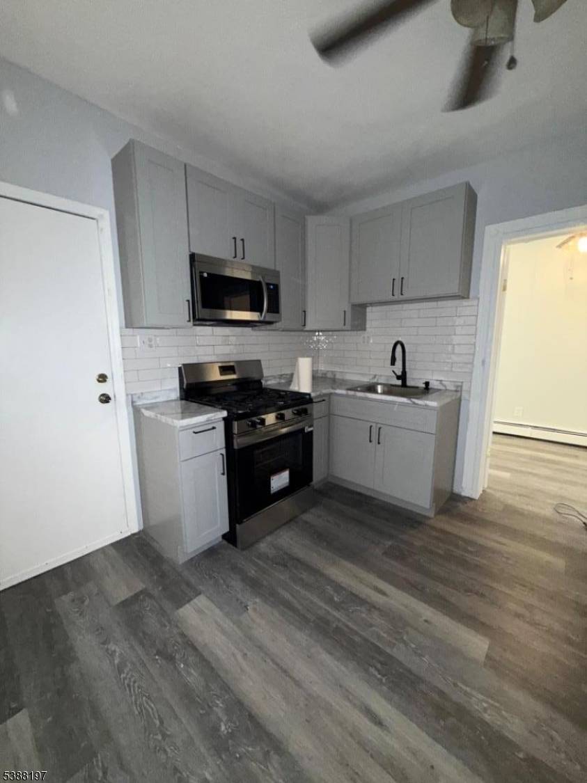 Elizabeth City, NJ 07206,316 Pine St