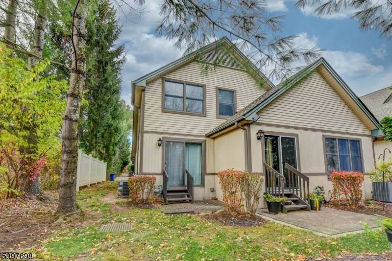 Berkeley Heights Twp., NJ 07922,12 Park Edge