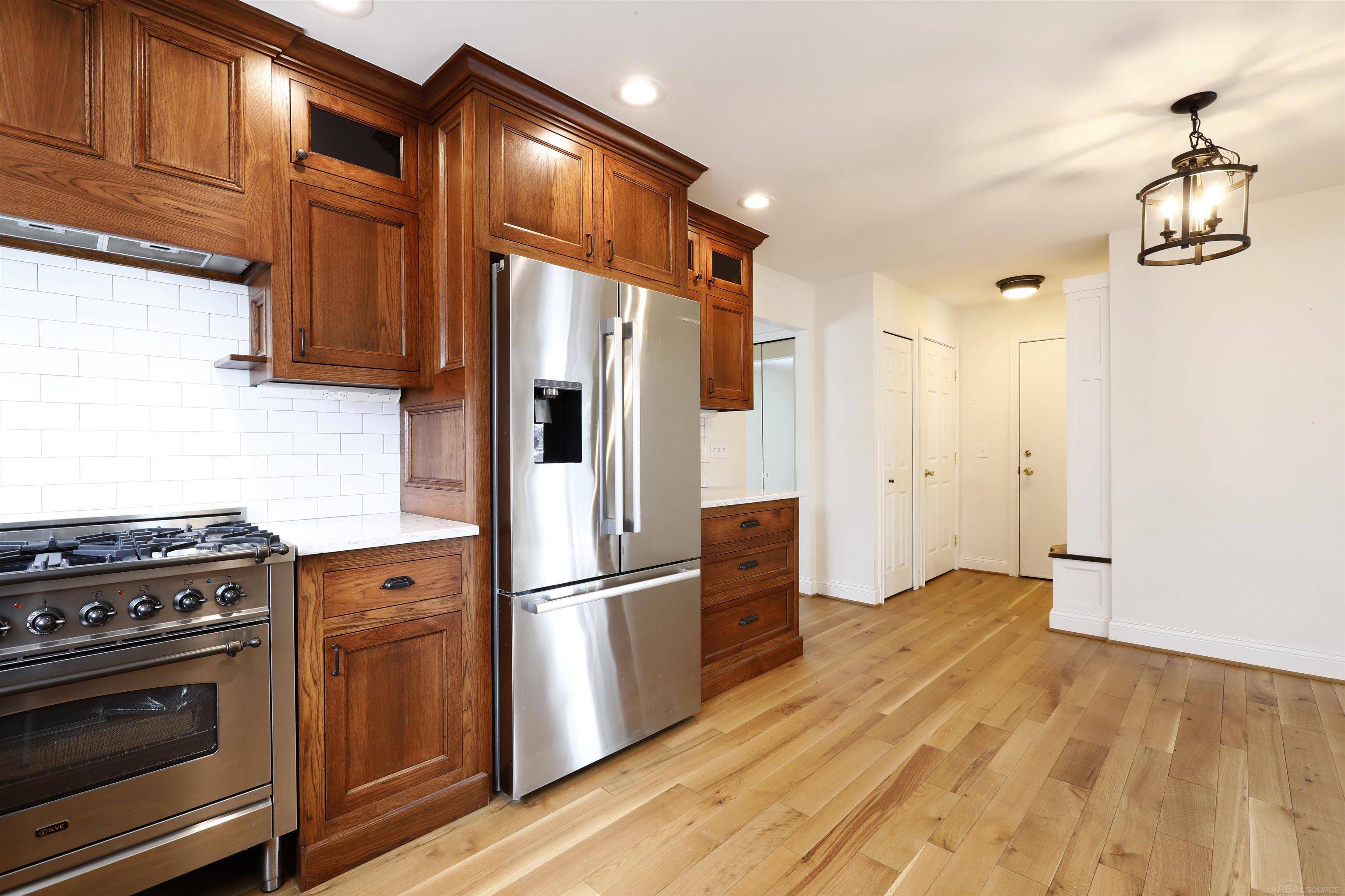 Chesterfield, MI 48051,27272 Karen Marie DR