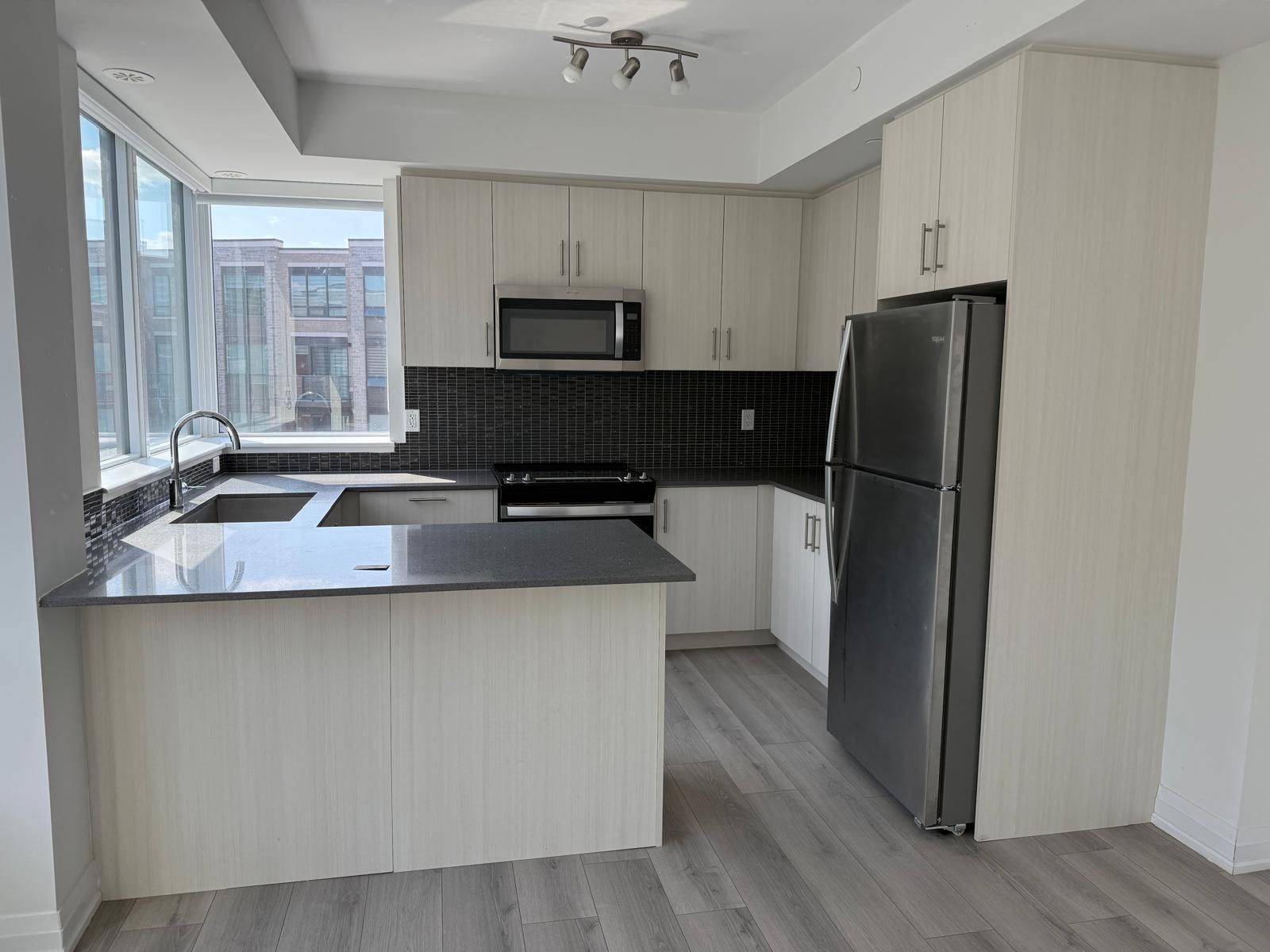 Brampton, ON L6P 0Y6,85 Attmar DR #330