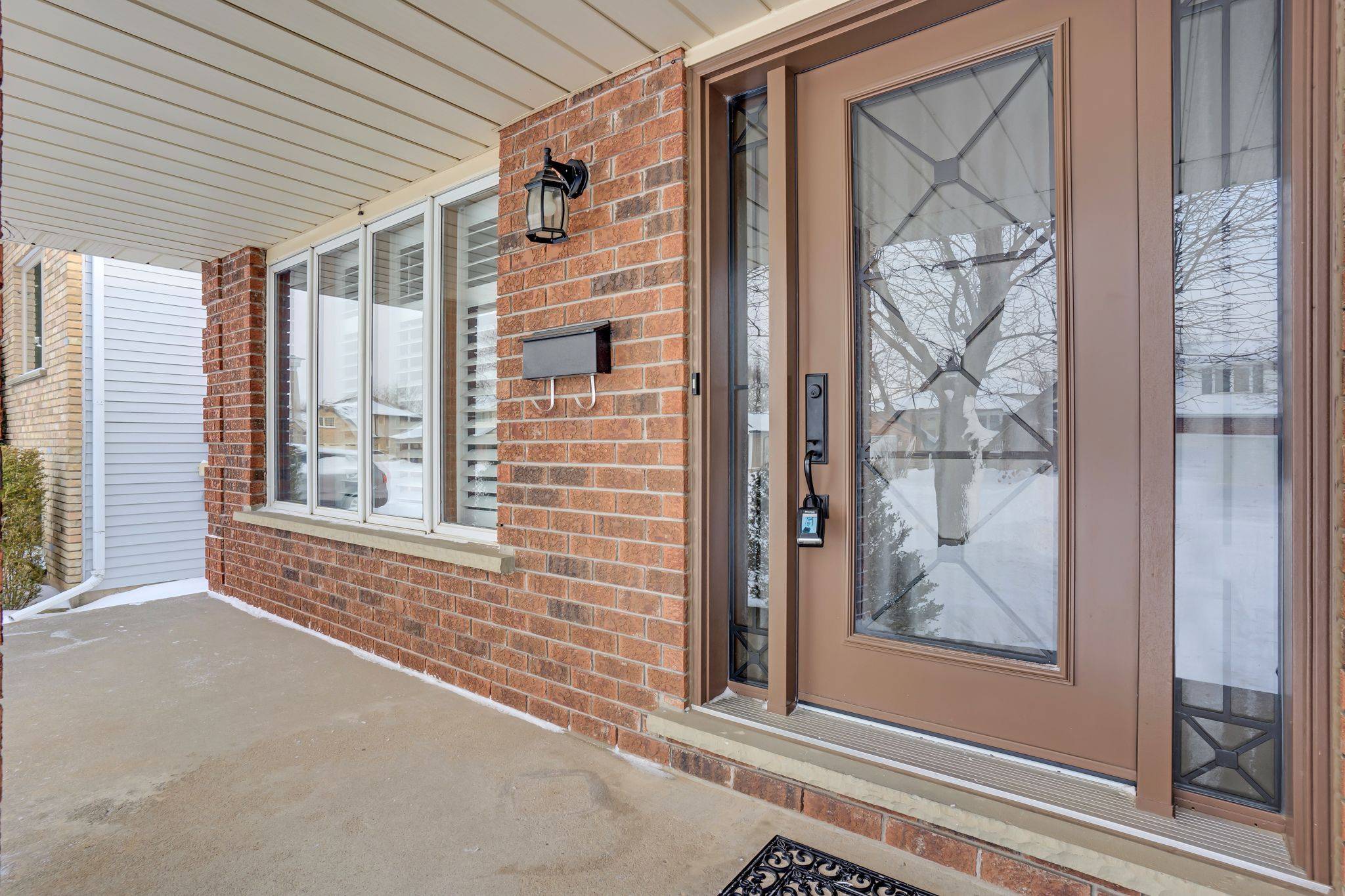 Cambridge, ON N1P 1A3,35 Southview CRES