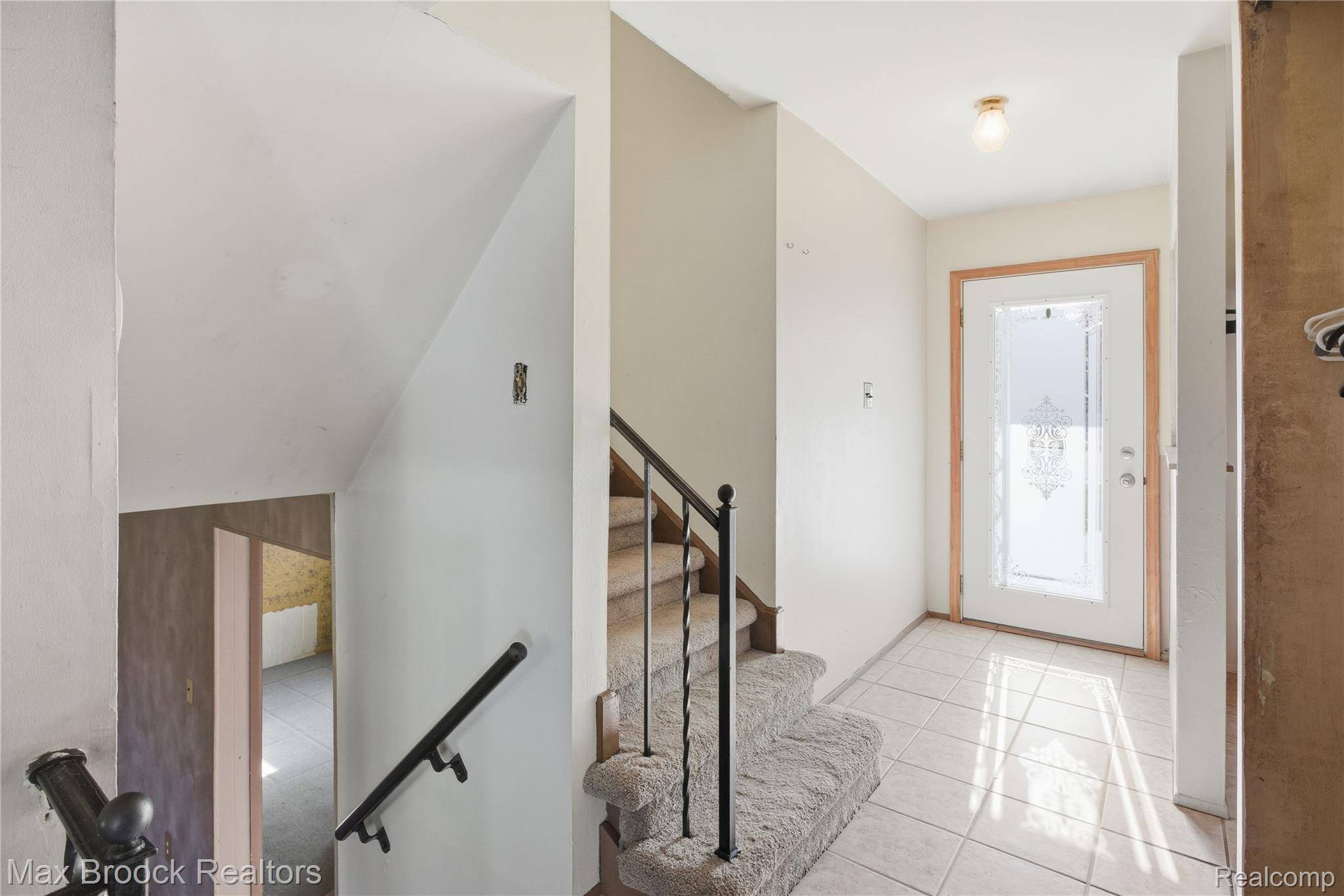 Sterling Heights, MI 48312,8759 Calvert DR