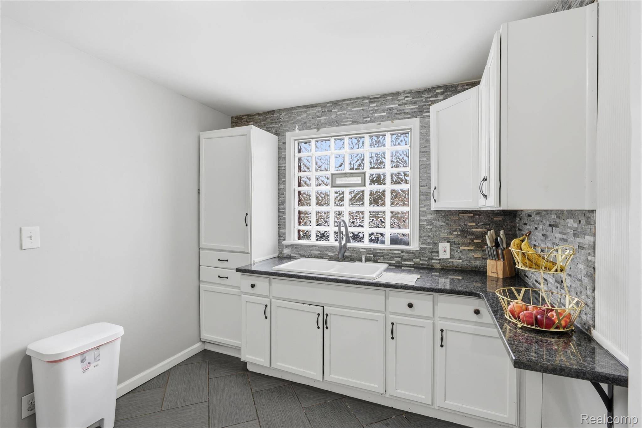 Detroit, MI 48238,3103 Ewald CIR