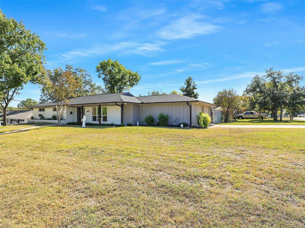 Benbrook, TX 76116,8029 Northbrook Drive