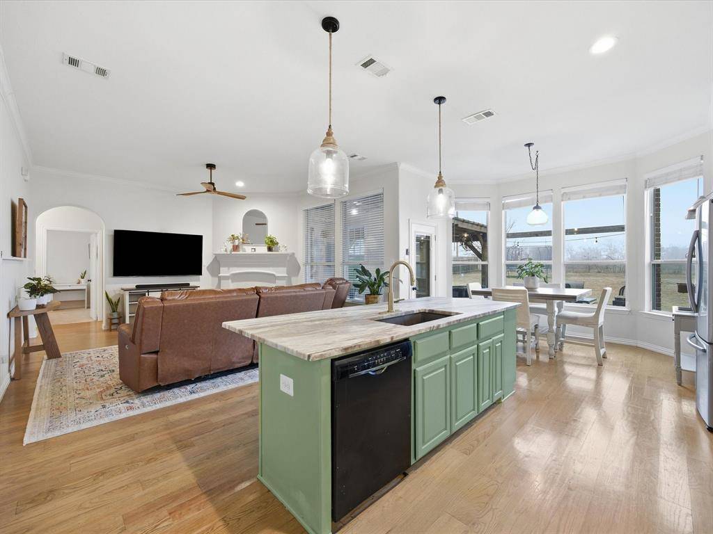 Midlothian, TX 76065,405 Panther Peak Drive