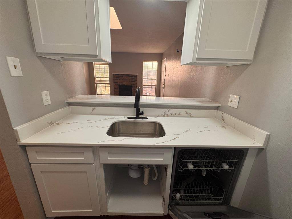 Dallas, TX 75243,9520 Royal Lane #317