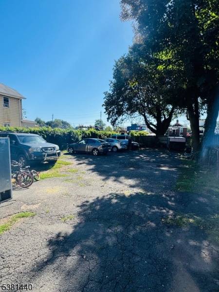 Plainfield City, NJ 07060,536 E 2Nd St