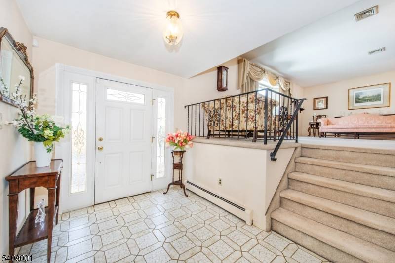 Washington Twp., NJ 07676,686 Kennedy Dr