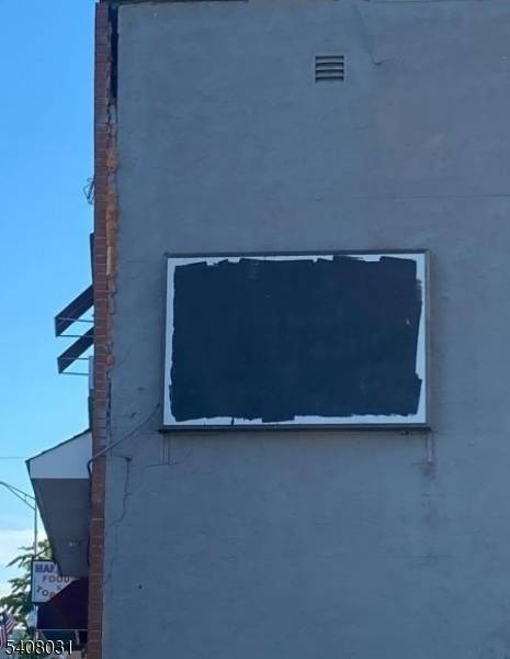 Manville Boro, NJ 08835,279 S Main St