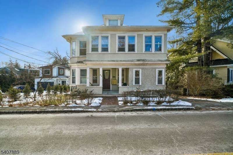 Millburn Twp., NJ 07078,92 Hobart Ave