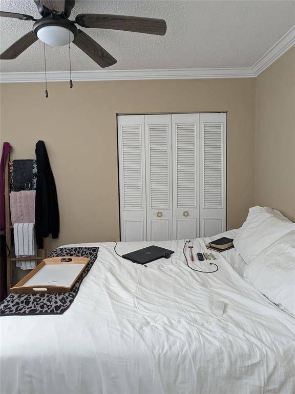 Miami Beach, FL 33141,8001 N Crespi Blvd #2c