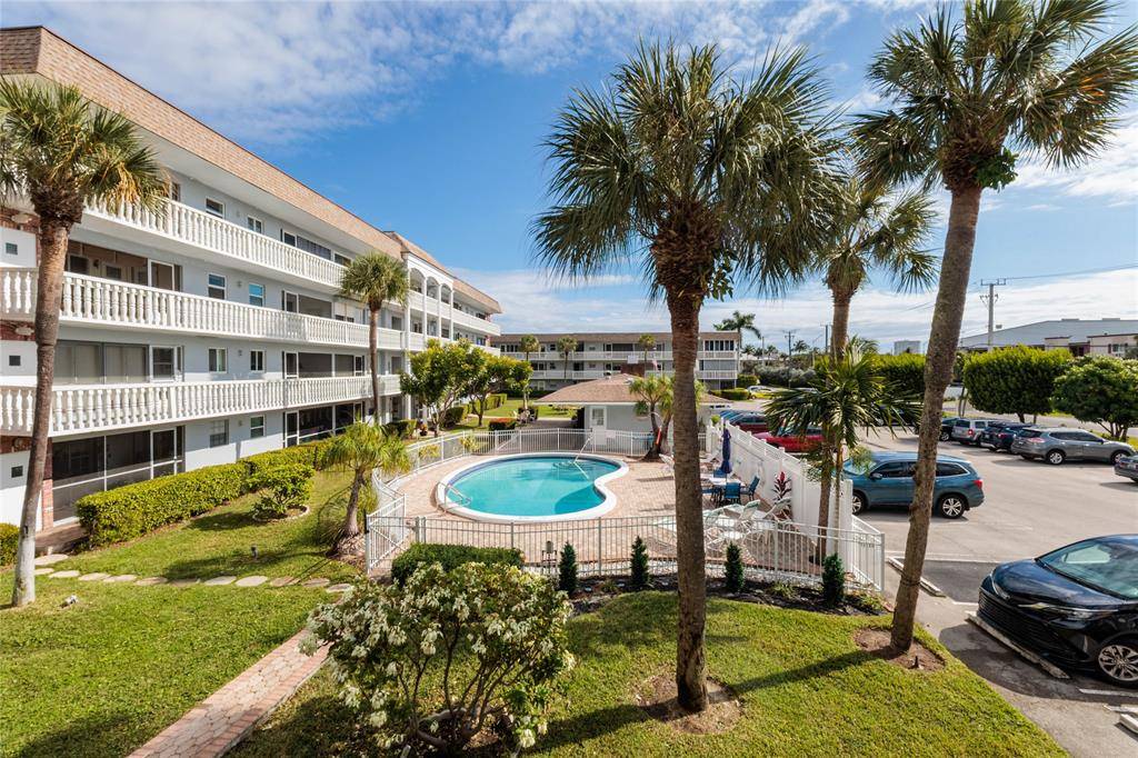 Pompano Beach, FL 33060,490 SE 19th Ave #203