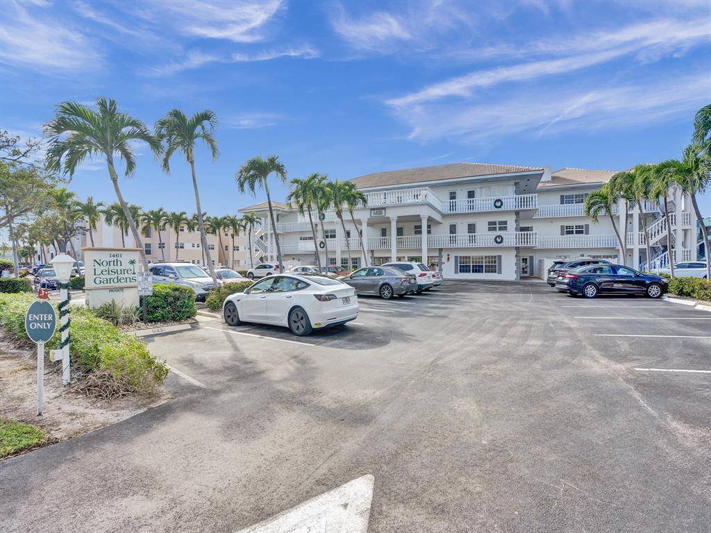 Lauderdale By The Sea, FL 33062,1461 S Ocean Blvd #303