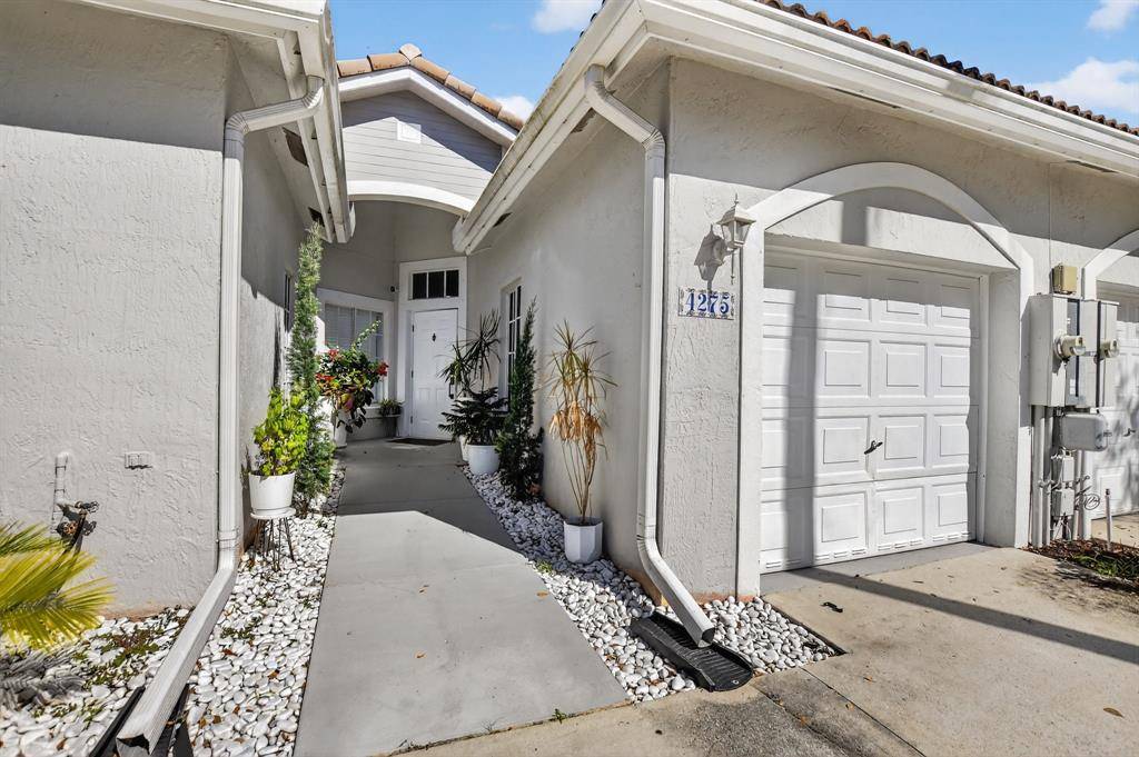 Deerfield Beach, FL 33442,4275 SW 10th Ct