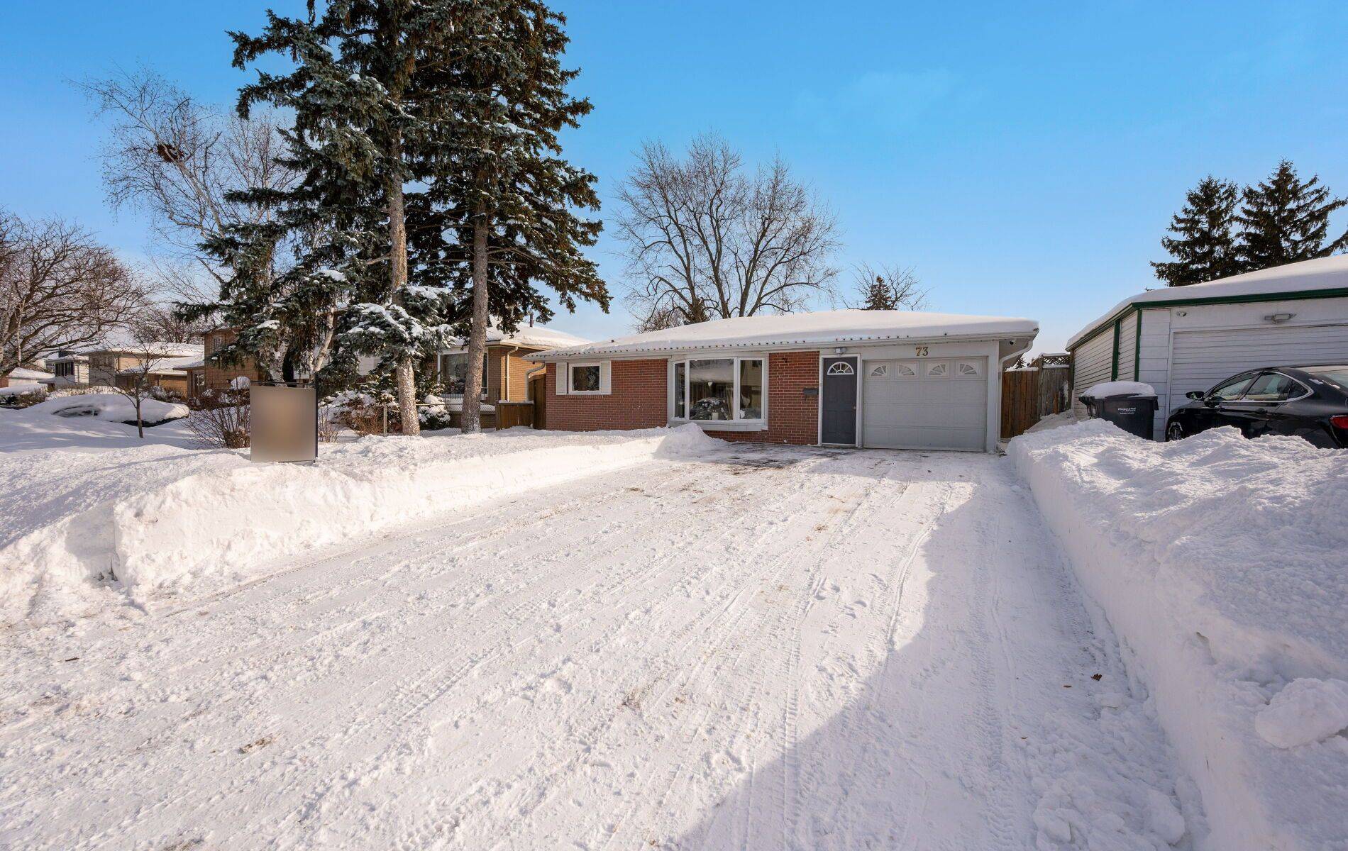 Brampton, ON L6W 1E5,73 Watson CRES