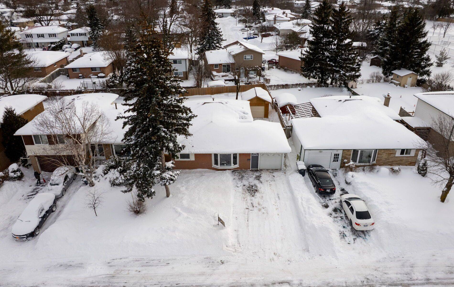 Brampton, ON L6W 1E5,73 Watson CRES