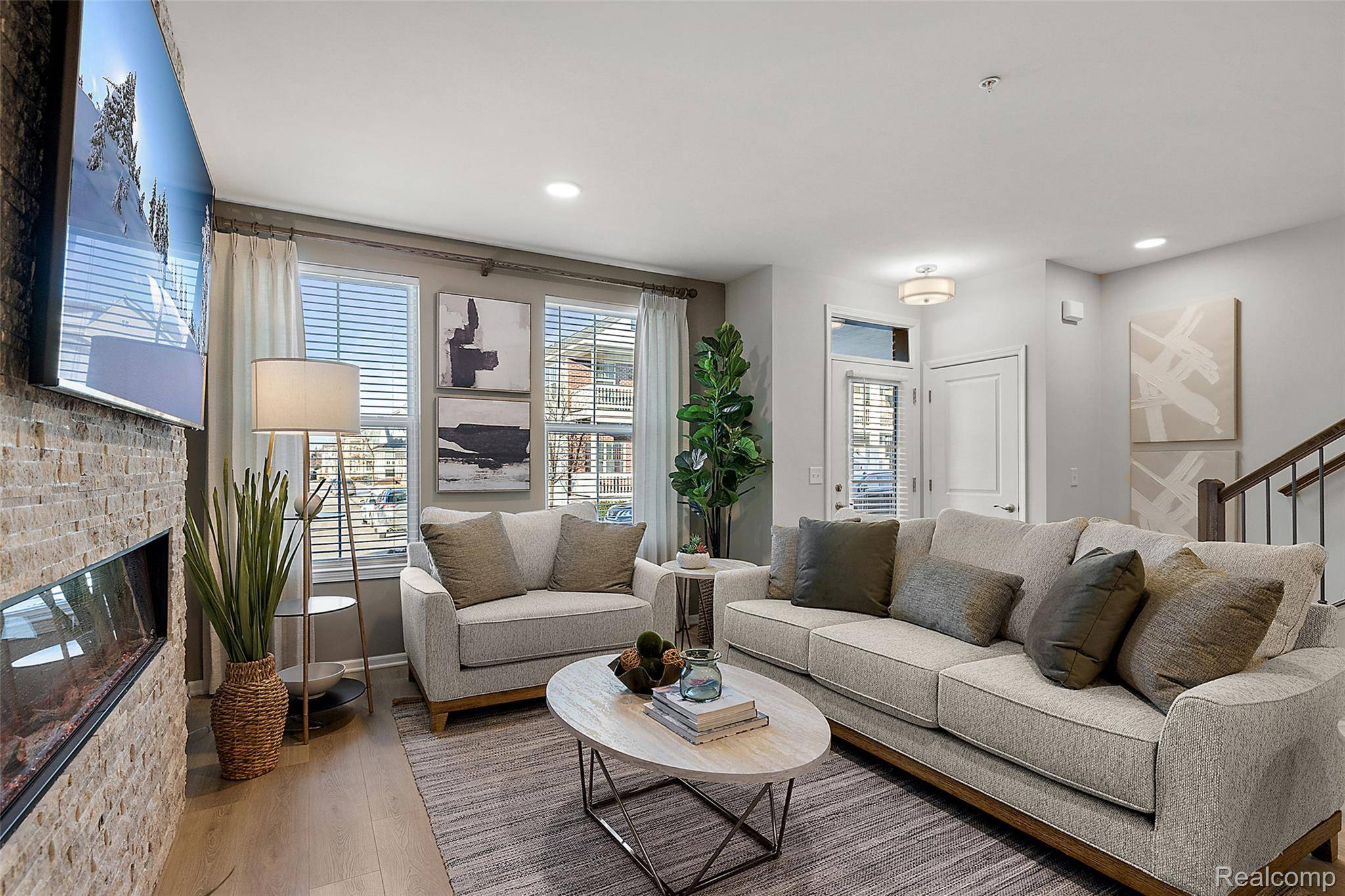 218 Jotham AVE, Auburn Hills, MI 48326