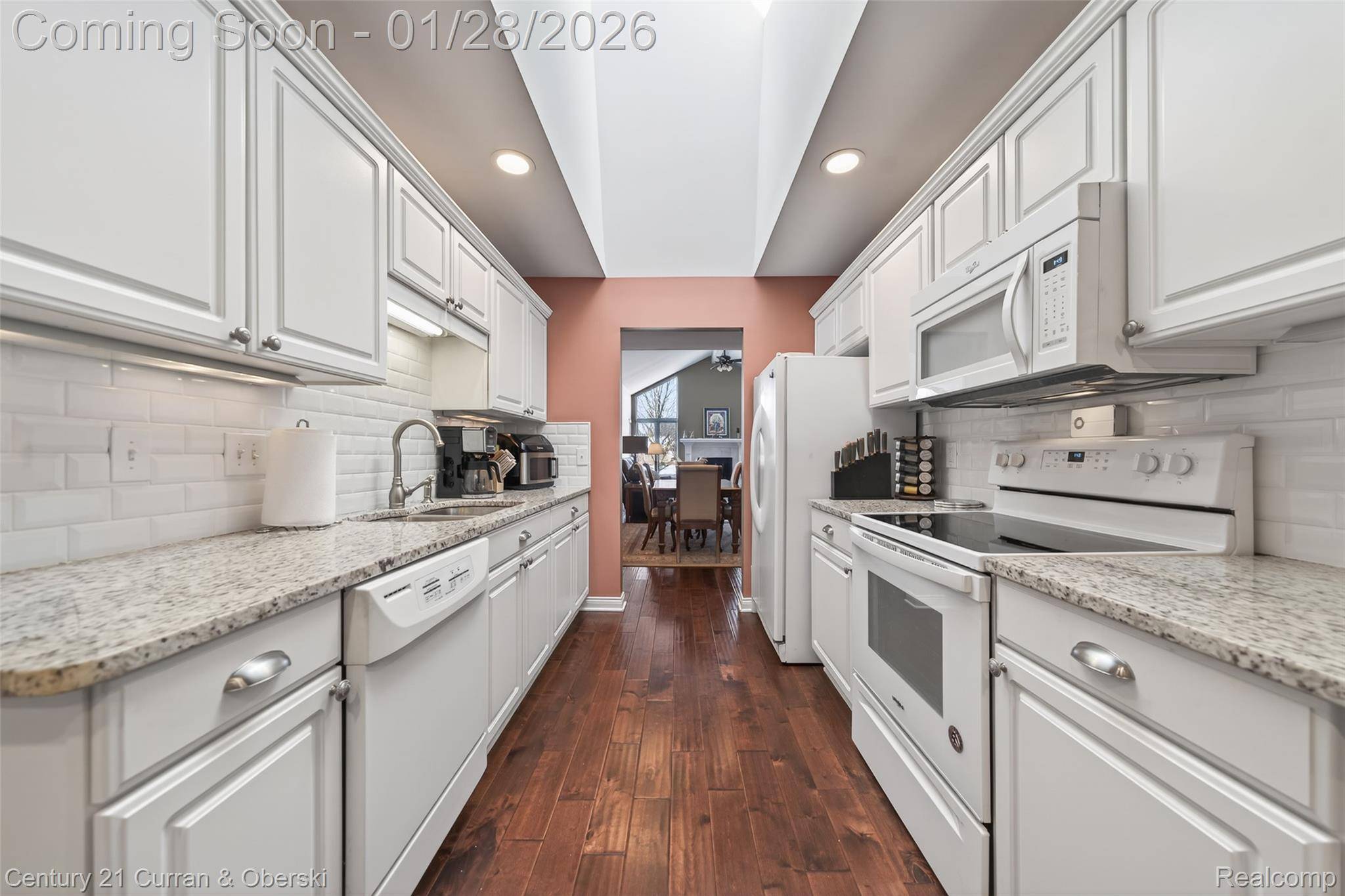 Utica, MI 48315,48645 Sutton Bay CT